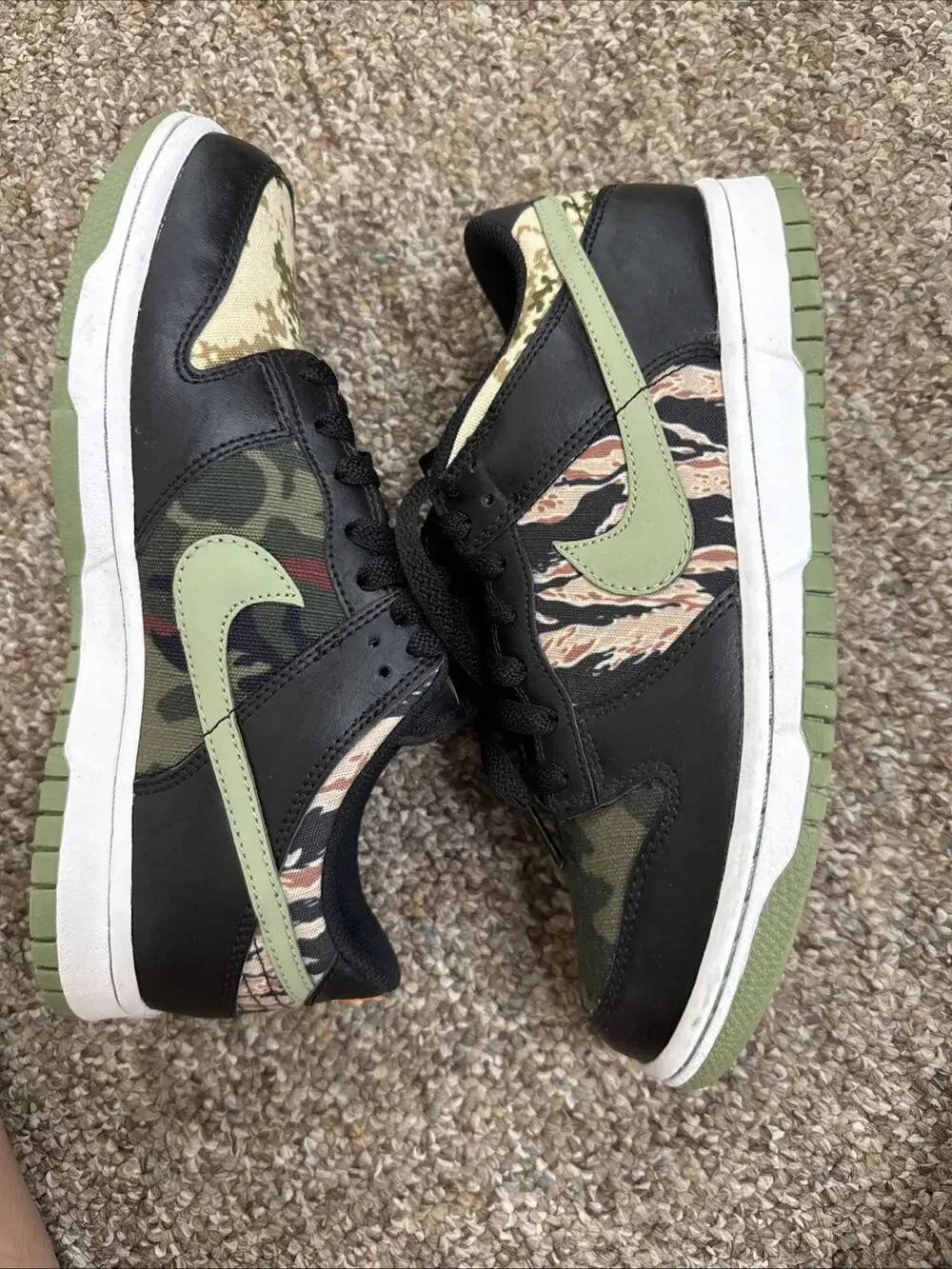 Size 6.5 Y DB1909-001 Nike Dunk Low Camo BB